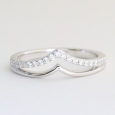 American Jewelry 14k White Gold .17ctw Diamond Double V Contour Wedding Band
