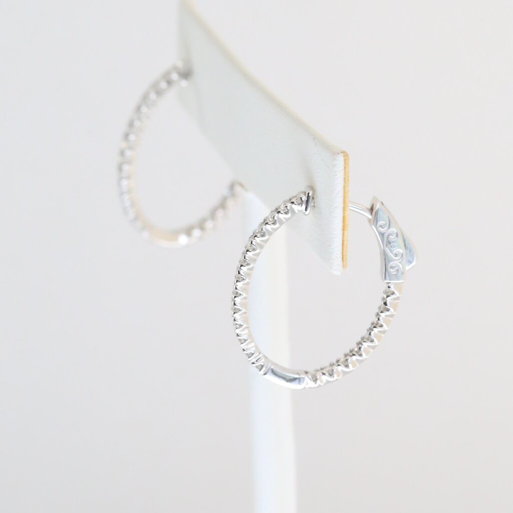 American Jewelry 14k White Gold 1ctw Diamond Inside Out Oval Hoop Earrings