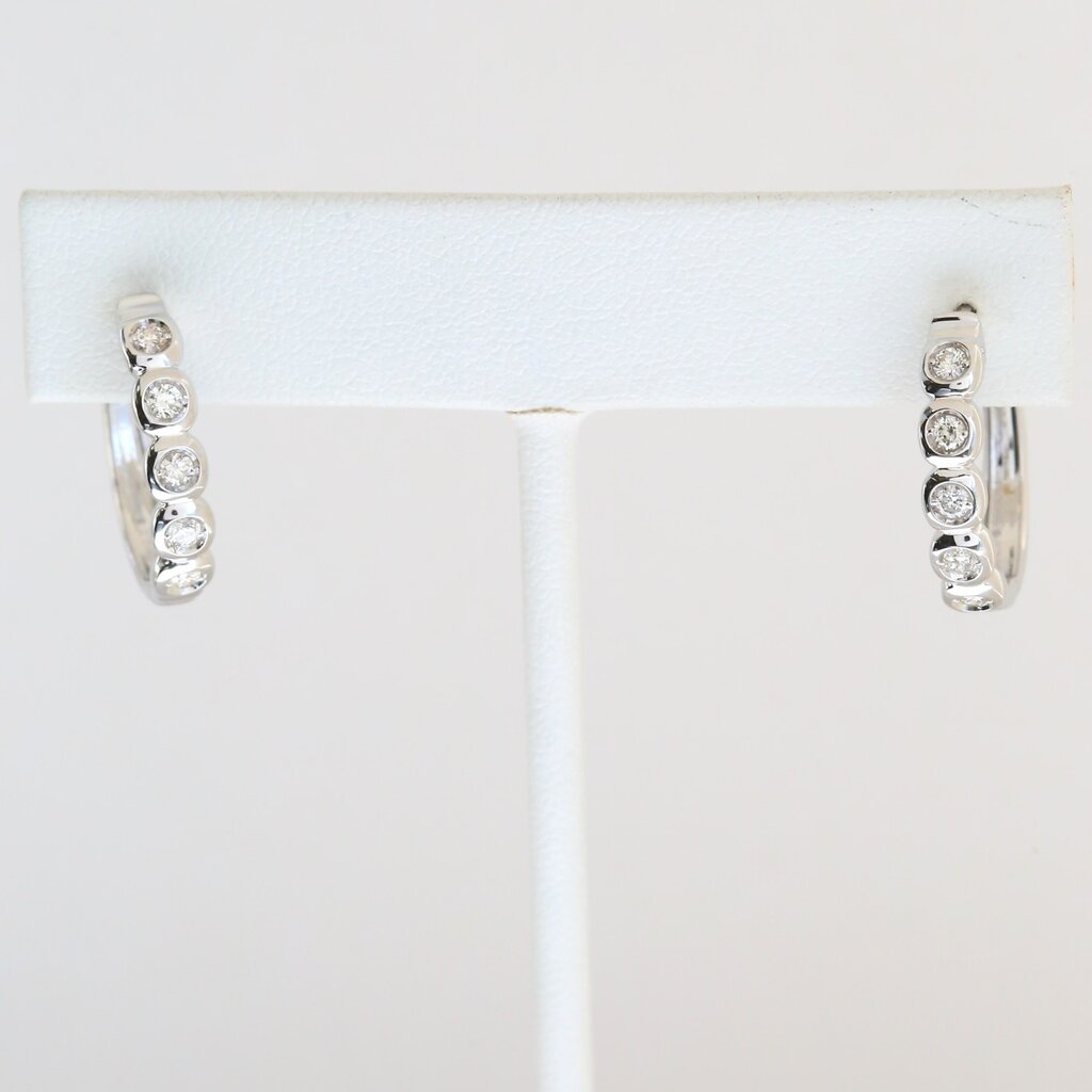 American Jewelry 14k White Gold .37ctw Diamond Bezel Hoop Earrings