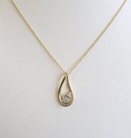 American Jewelry 14k Yellow Gold .06ctw Diamond Teardrop Open Necklace