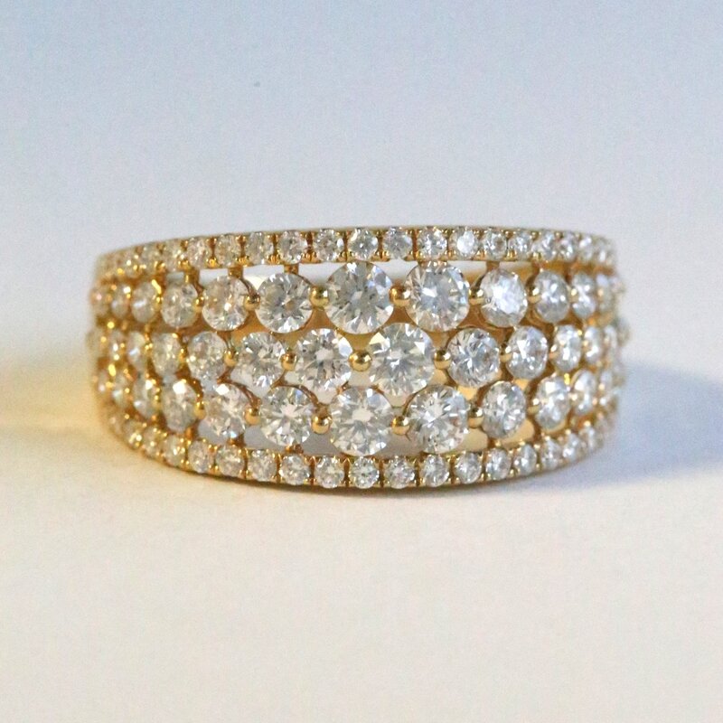 American Jewelry 18k Yellow Gold 1.44ctw Diamond 5 Row Wide Band Ring