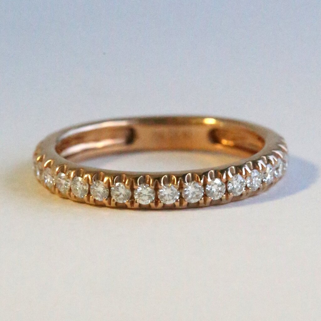 American Jewelry 18k Rose Gold .40ctw DIamond Straight Wedding Band
