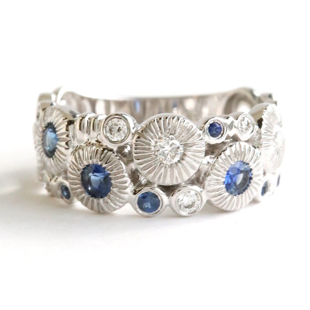 American Jewelry 18k White Gold .46ctw Sapphire .20ctw Diamond Bezel Bubble Ring