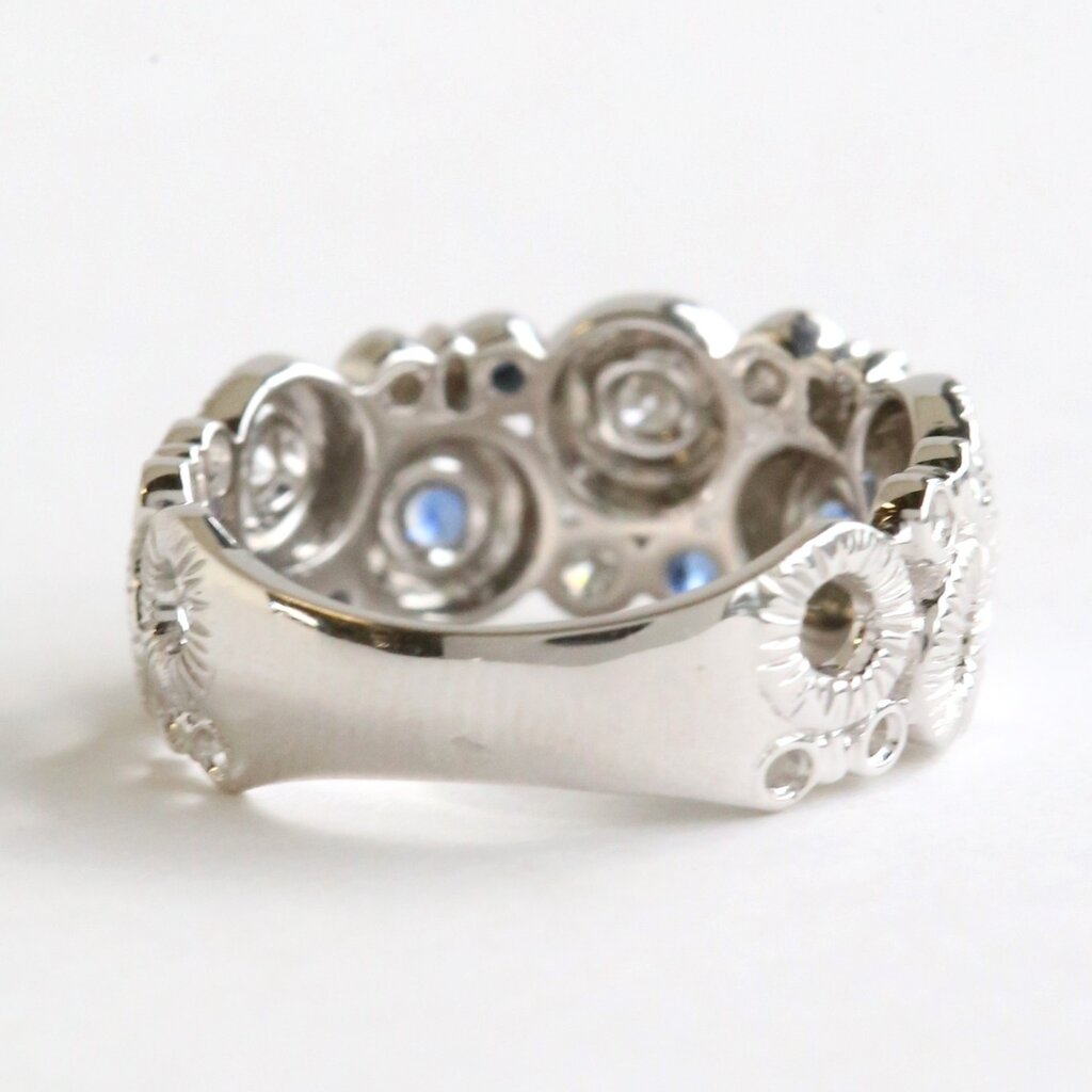 American Jewelry 18k White Gold .46ctw Sapphire .20ctw Diamond Bezel Bubble Ring