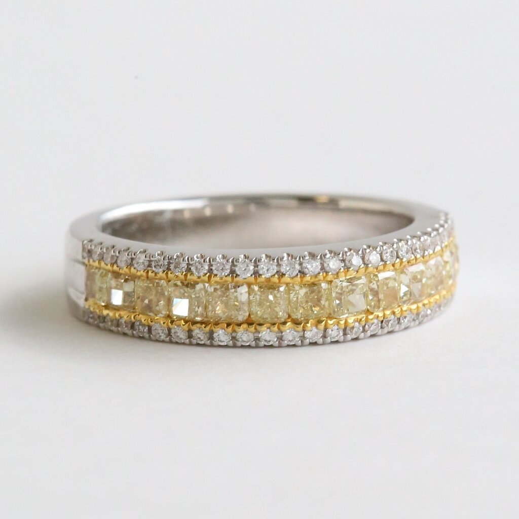 American Jewelry 18k White Gold 1.01ctw Fancy Yellow .18ctw Diamond 3 Row Channel Band
