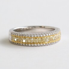 American Jewelry 18k White Gold 1.01ctw Fancy Yellow .18ctw Diamond 3 Row Channel Band