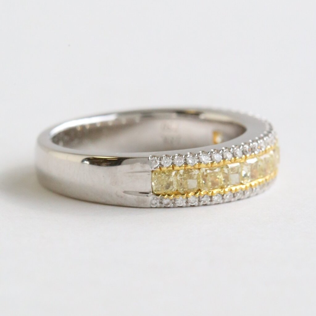 American Jewelry 18k White Gold 1.01ctw Fancy Yellow .18ctw Diamond 3 Row Channel Band