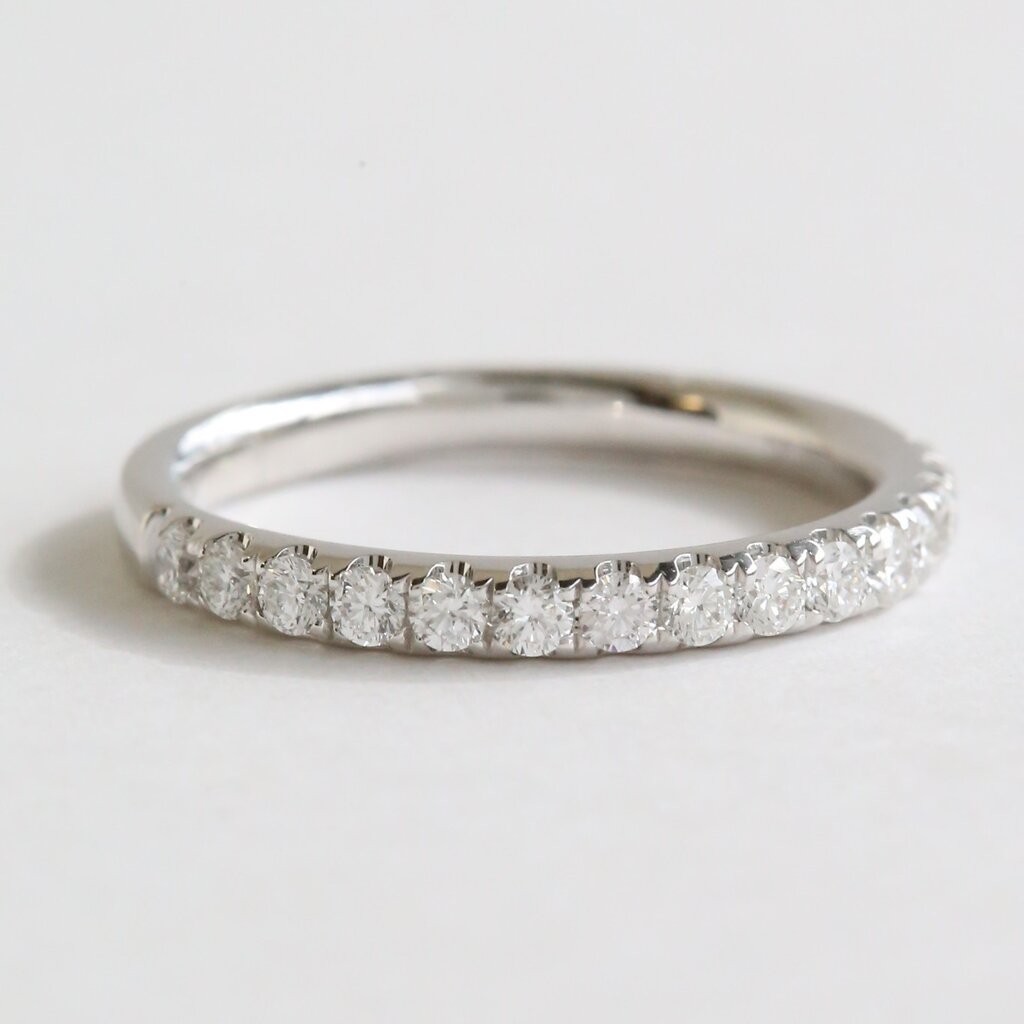 American Jewelry 18k White Gold .44ctw Diamond Straight Wedding Band