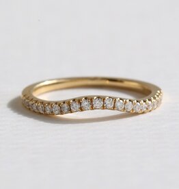 American Jewelry 18k Yellow Gold .19ctw Diamond Curved Contour Band