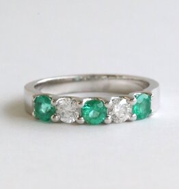 American Jewelry 14k White Gold .60ctw Emerald .40ctw Diamond 5-Stone Stackable Band