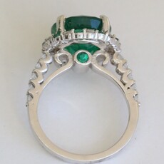 American Jewelry 18k White Gold 5.55ctw Emerald .62ctw Diamond Halo Round Ring