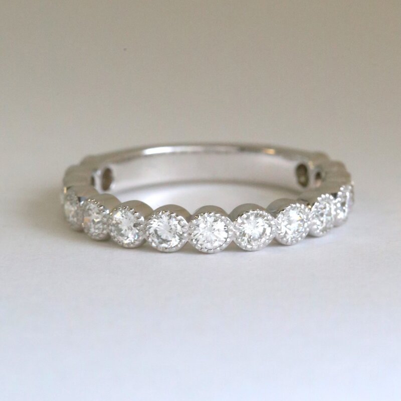 American Jewelry 14k White Gold .88ctw Diamond Milgrain Wedding Band