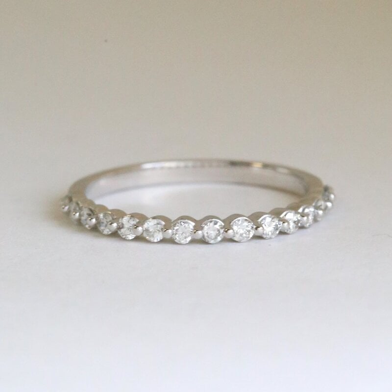 American Jewelry 14k White Gold .33ctw Diamond Single Prong Wedding Band