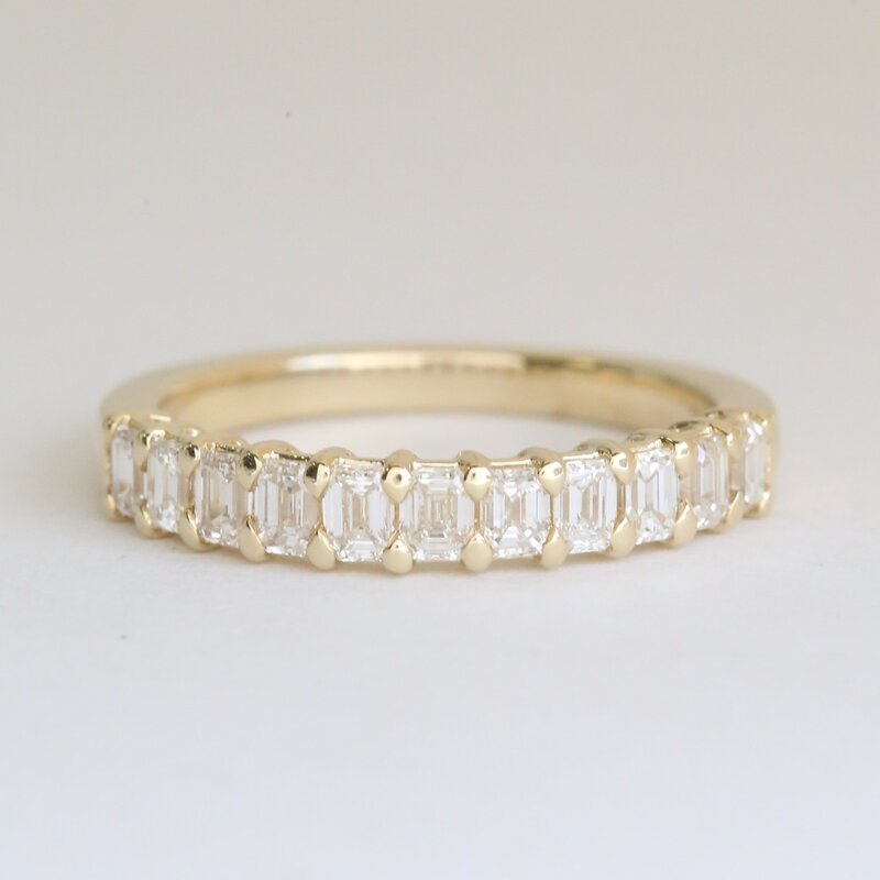 American Jewelry 14k Yellow Gold 1ctw Diamond Emerald Cut Straight Wedding Band