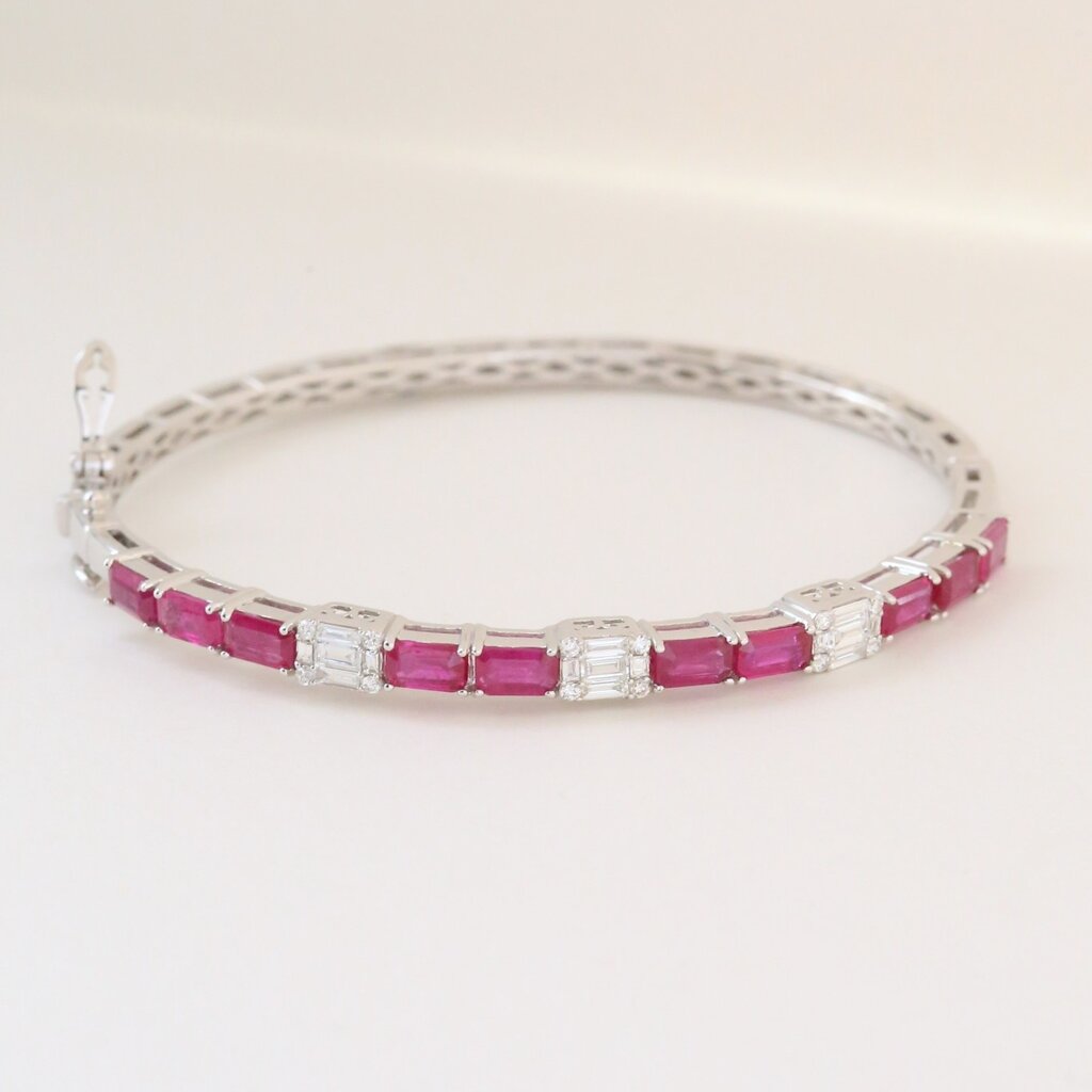 American Jewelry 18k White Gold 3.76ctw Ruby .45ctw Diamond Baguette Hinged Bangle Bracelet
