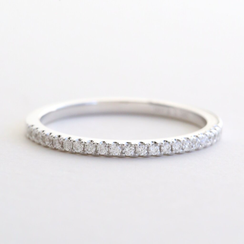 American Jewelry 14k White Gold .14ctw Diamond Straight Wedding Band