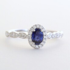 American Jewelry 14k White Gold .30ctw Diamond .66ct Sapphire Oval Halo Scalloped Design Ring