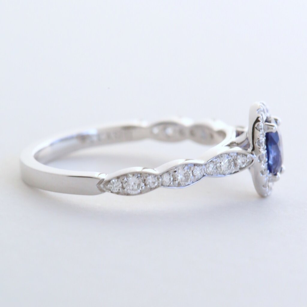 American Jewelry 14k White Gold .30ctw Diamond .66ct Sapphire Oval Halo Scalloped Design Ring
