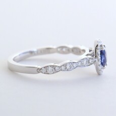 American Jewelry 14k White Gold .30ctw Diamond .66ct Sapphire Oval Halo Scalloped Design Ring