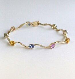 American Jewelry ESTATE 14k Yellow Gold 4.32ctw Multi Color Sapphire .20ctw Diamond Wavy Station Bracelet