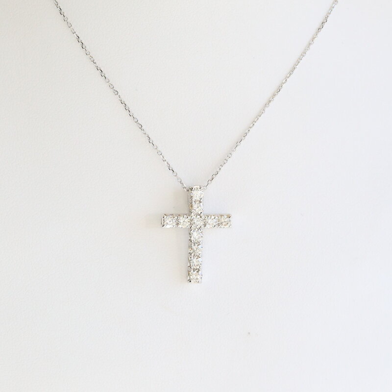 American Jewelry 14k White Gold 1ctw Diamond Cross Necklace