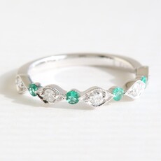 American Jewelry 14k White Gold .16ctw Diamond .12ctw Emerald Milgrain Scalloped Stackable Band Ring