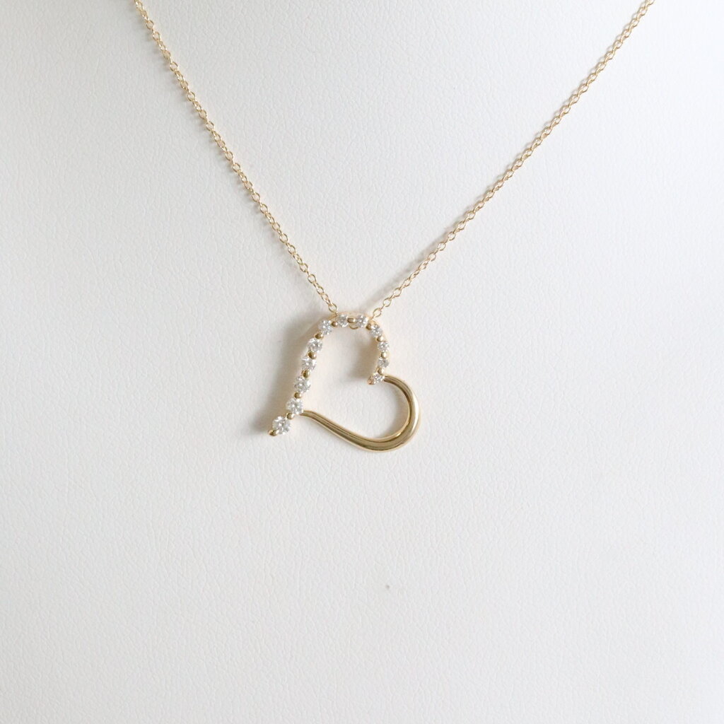 American Jewelry 14k yellow Gld .25ctw Diamond Sideways Hanging Heart Necklace