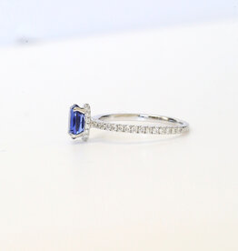 American Jewelry 14k White Gold .27ctw Diamond with 1.23ct Oval Sapphire Hidden Halo Ring (Size 6.5)