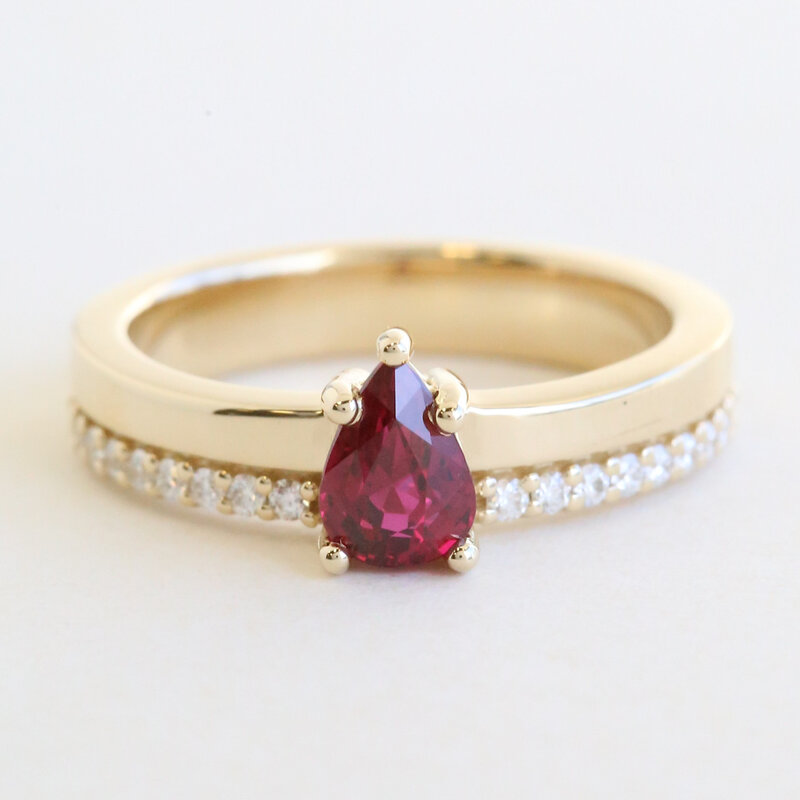 American Jewelry 14k Yellow Gold .87ct Ruby .20ctw Diamond Double Band Solitaire Ring