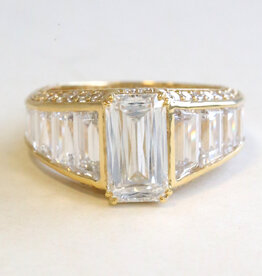 American Jewelry 14k Yellow Gold 6.50ctw (2.00 F/VS1 Ctr) Lab Grown Diamond Modified Emerald Tapered Baguette Engagement Ring