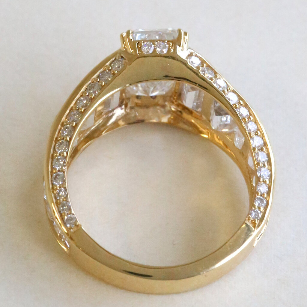 American Jewelry 14k Yellow Gold 6.50ctw (2.00 F/VS1 Ctr) Lab Grown Diamond Modified Emerald Tapered Baguette Engagement Ring