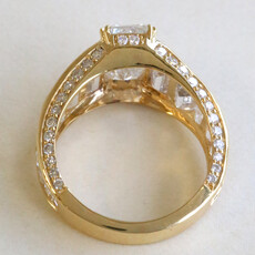 American Jewelry 14k Yellow Gold 6.50ctw (2.00 F/VS1 Ctr) Lab Grown Diamond Modified Emerald Tapered Baguette Engagement Ring