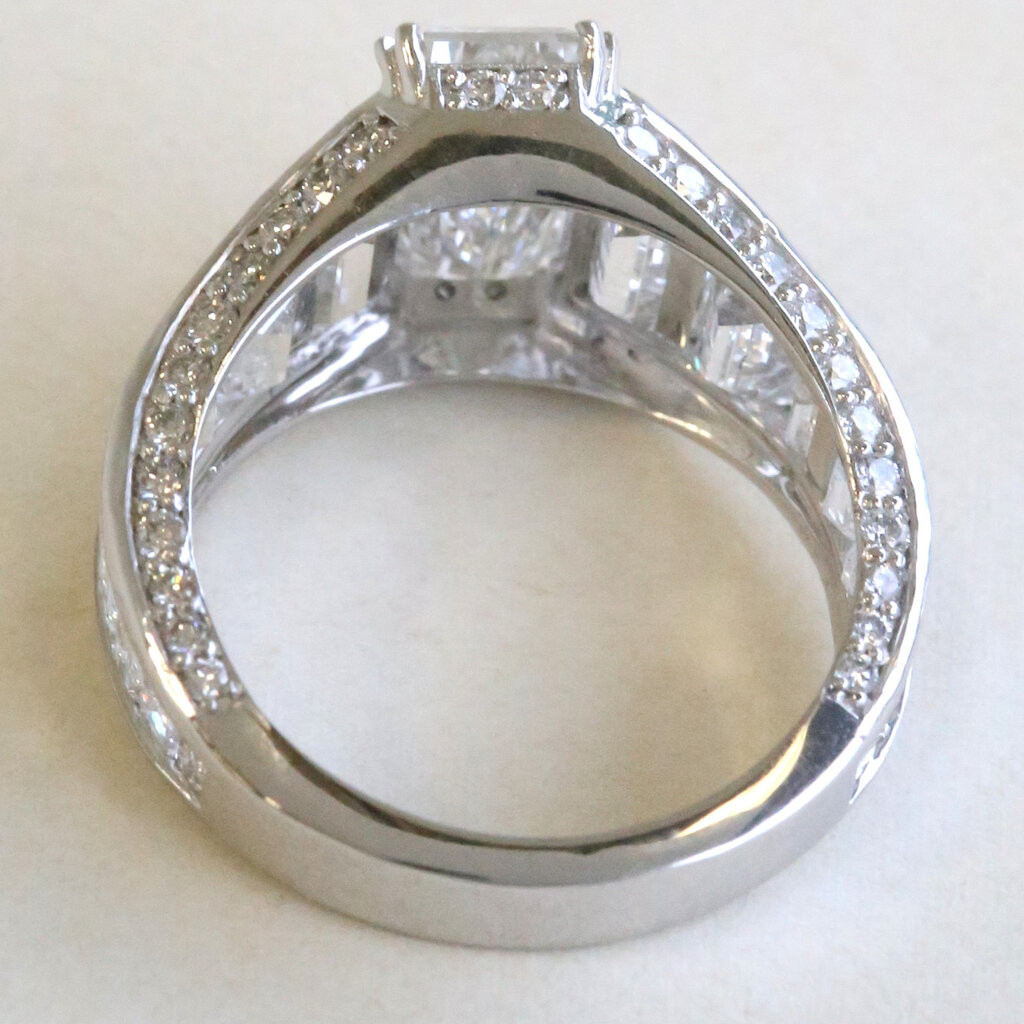 American Jewelry 14k White Gold 6.50ctw (2.00 F/VS1 Ctr) Lab Grown Modified Emerald Tapered Baguette Engagement Ring