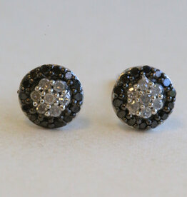 American Jewelry ESTATE Sterling Silver .15ctw White and Black Diamond Stud Earrings