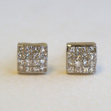 American Jewelry ESTATE 10k Yellow Gold .25ctw Diamond Invisible Set Stud Earrings