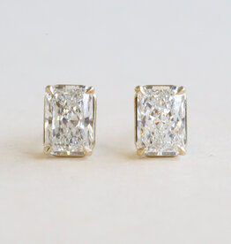 American Jewelry 14k Yellow Gold 2.06ctw E/VS1 IGI Lab Grown Radiant Cut Solitaire Diamond Earrings