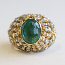 American Jewelry 18K Yellow Gold 5.54ct Oval Emerald and Old Mine Cut Diamond Ring