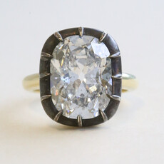 American Jewelry 18k Yellow Gold 8.14ct IGI  F/SI2 Elongated Cushion Diamond Ring w/ Black Enamel