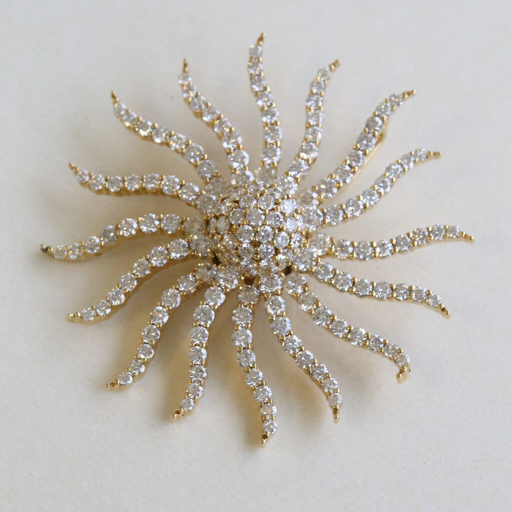 American Jewelry 18k Yellow Gold 4.5ctw Diamond Starburst Pendant (CHAIN NOT INCLUDED)