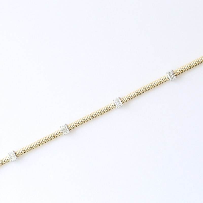American Jewelry 14k Yellow Gold 1.39ctw Stationed Emerald Ribbed Link Diamond Bracelet (7")