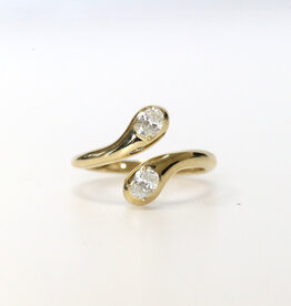 American Jewelry 14k Yellow Gold .41ctw Oval Diamond Bypass Ring (Size 7.5)