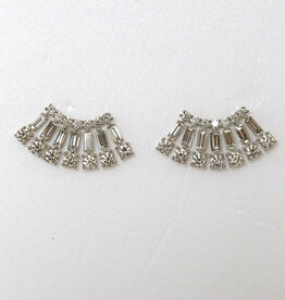 American Jewelry 18k White Gold 1.66ctw Diamond Arched Fan Stud Earrings