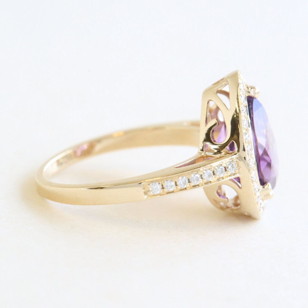American Jewelry ESTATE 14k Yellow Gold 2.25ct Amethyst .20ctw Diamond pear Halo Ring