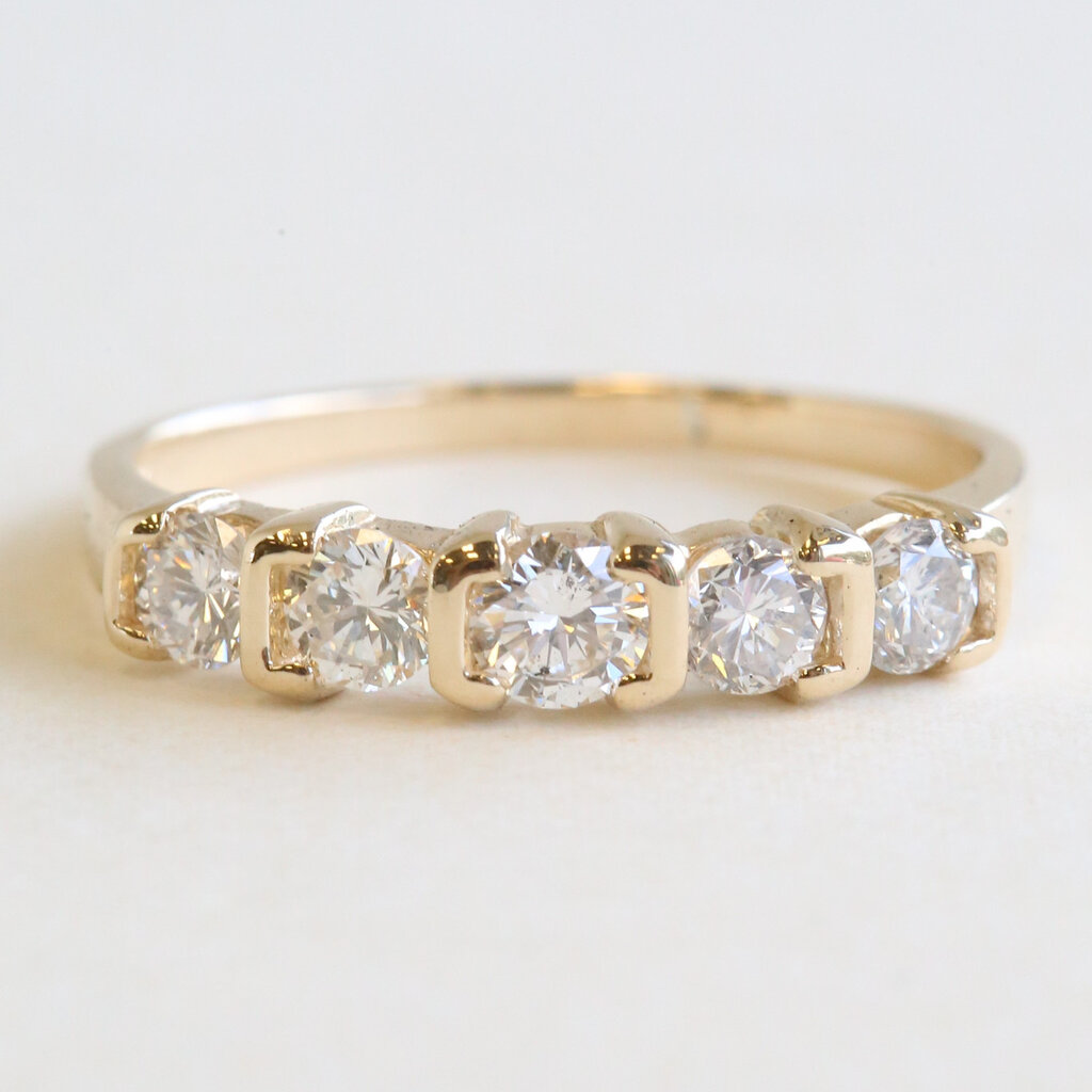 American Jewelry ESTATE 14K Yellow Gold 1ctw Diamond 5 Stone Wedding Band (Size 9.5)