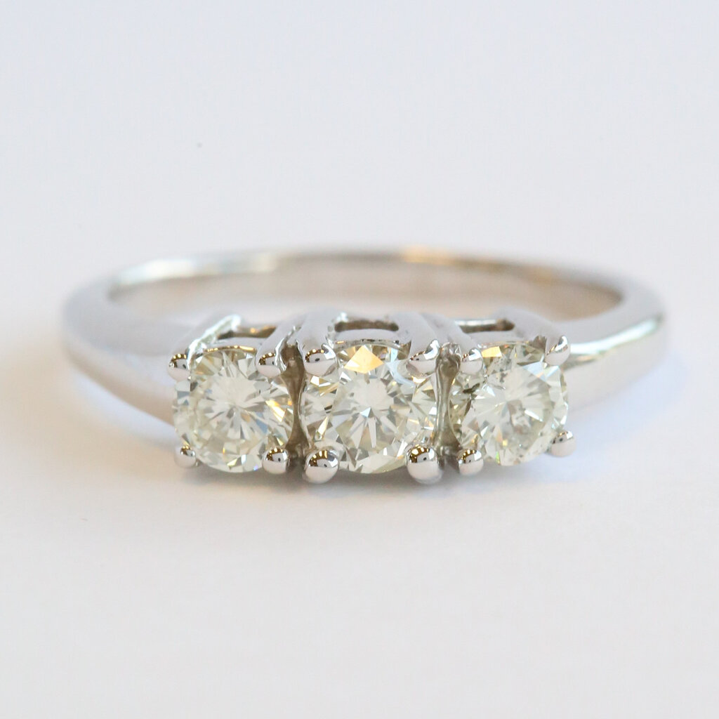 Estate 14k White Gold .75ctw Diamond 3 Stone Past Present Future Ring (Size 8