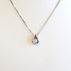 American Jewelry Estate 14k White Gold .10ctw Round Diamond Pear Necklace