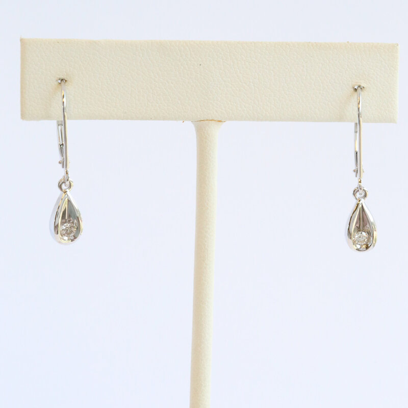 American Jewelry Estate 14k White Gold .12ctw Round Diamond Pear Dangle Earrings