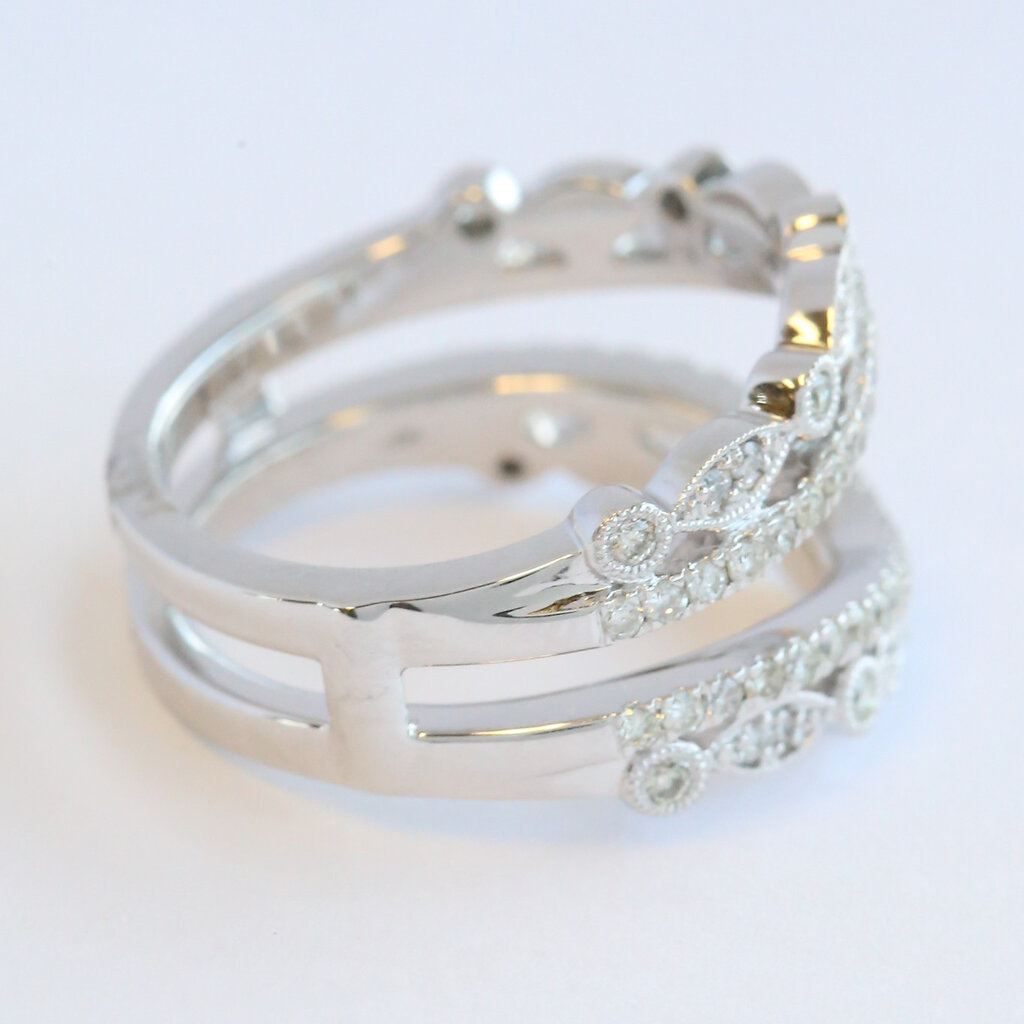 American Jewelry 14k White Gold .68ctw Diamond Milgrain Scalloped Ring Guard (Size 7)