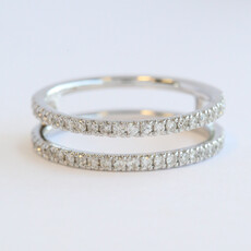 American Jewelry 14k White Gold .44ctw Diamond Straight Ring Guard (Size 7)