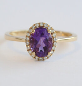 American Jewelry 14k Yellow Gold 1.13ct Amethyst .14ctw Diamond Halo Oval Ring (Size 7)
